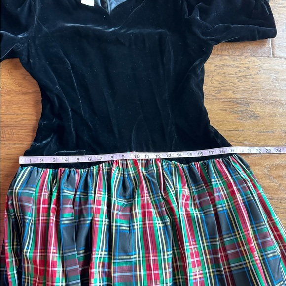 Vintage Joan Leslie‎ Velvet Plaid Christmas Dress - Picture 15 of 16